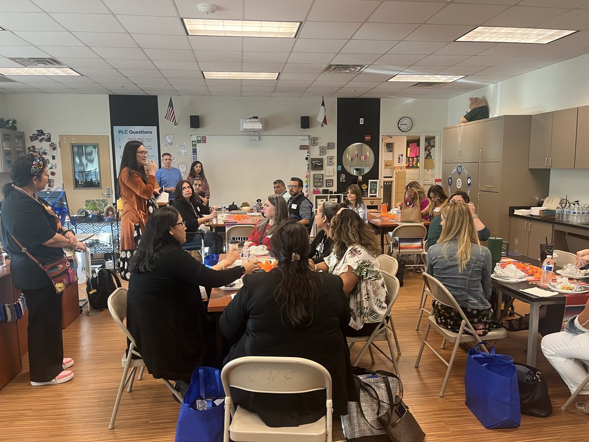 kristinleeper9's tweet image. Amazing TABE visit @CBEBears elementary! Showcasing the Greatness of @RichardsonISD