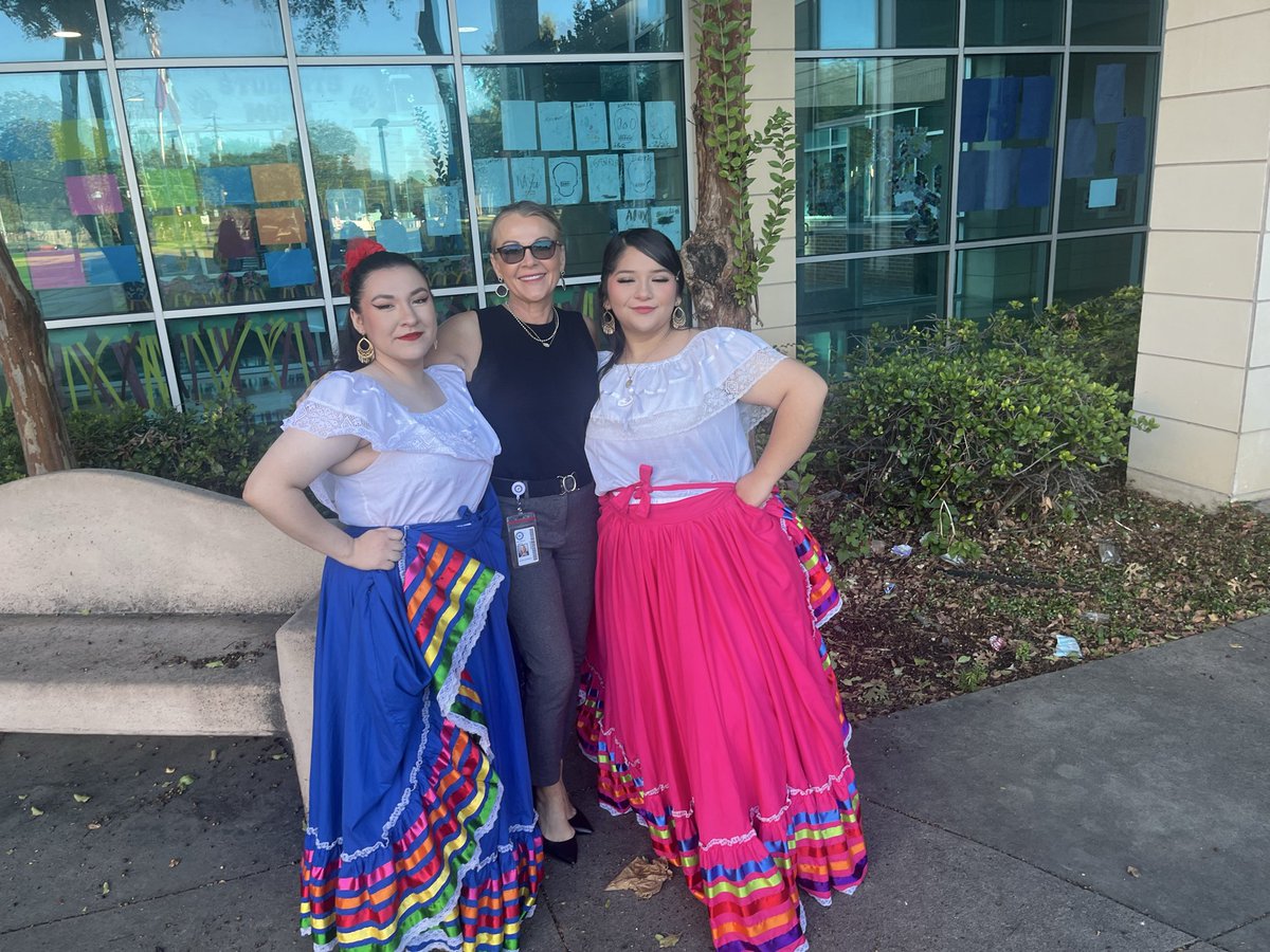 kristinleeper9's tweet image. Amazing TABE visit @CBEBears elementary! Showcasing the Greatness of @RichardsonISD