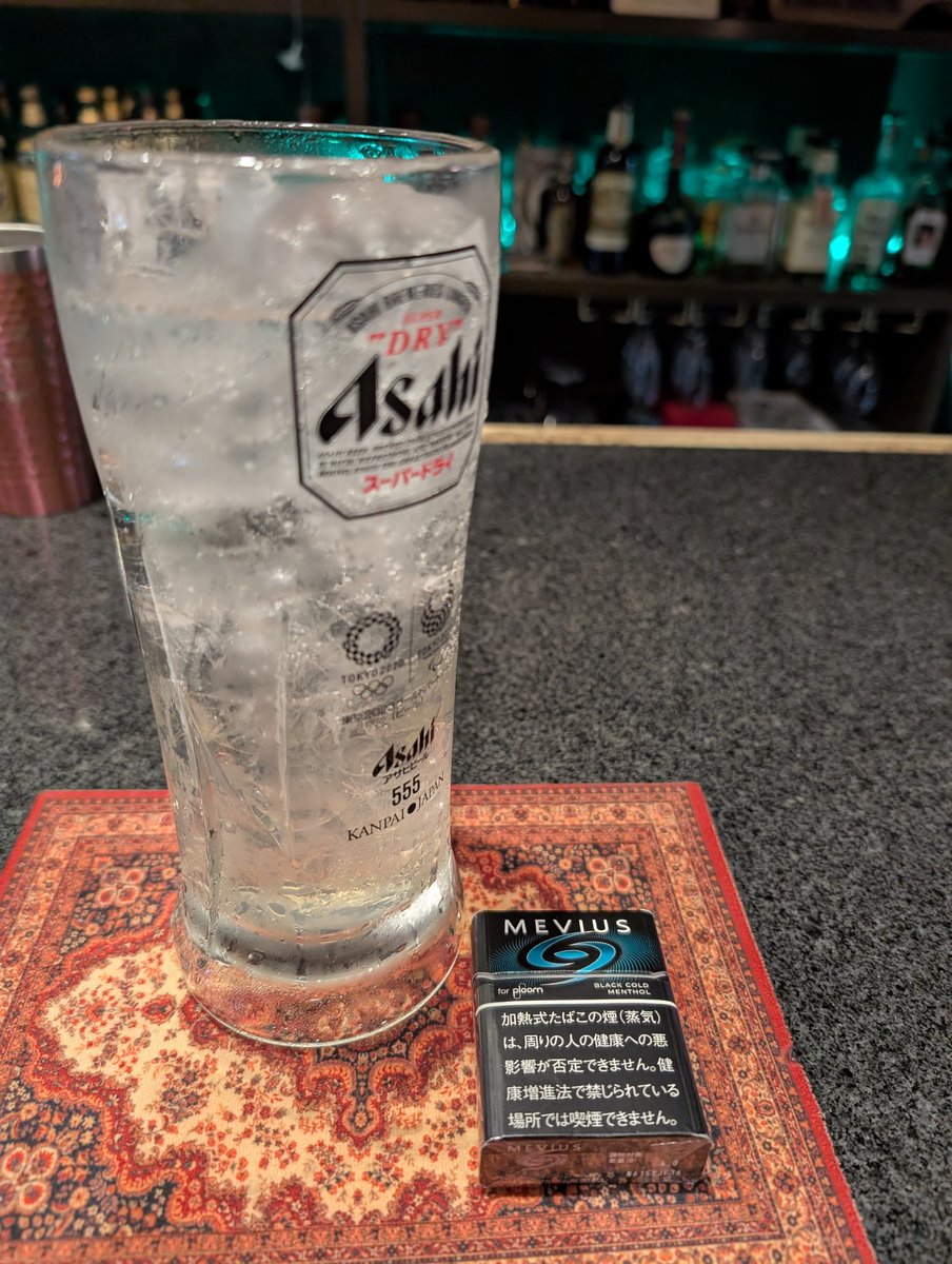 hiromihide0508's tweet photo. 今日は『学び』のある飲み会?!気の合う仲間(職業もバラバラだから出来る事なのかなぁ)真面目な話ありでも脱線してカラオケでも盛り上がる…
たまにはそんな飲み会あってもイイよね〜🤣🤣さてそろそろTKProject歌おうかな(布教活動がてら)
#TKProject
#夢と境界線
#UNION
#そして光が射す https://t.co/0h2O11k6j8