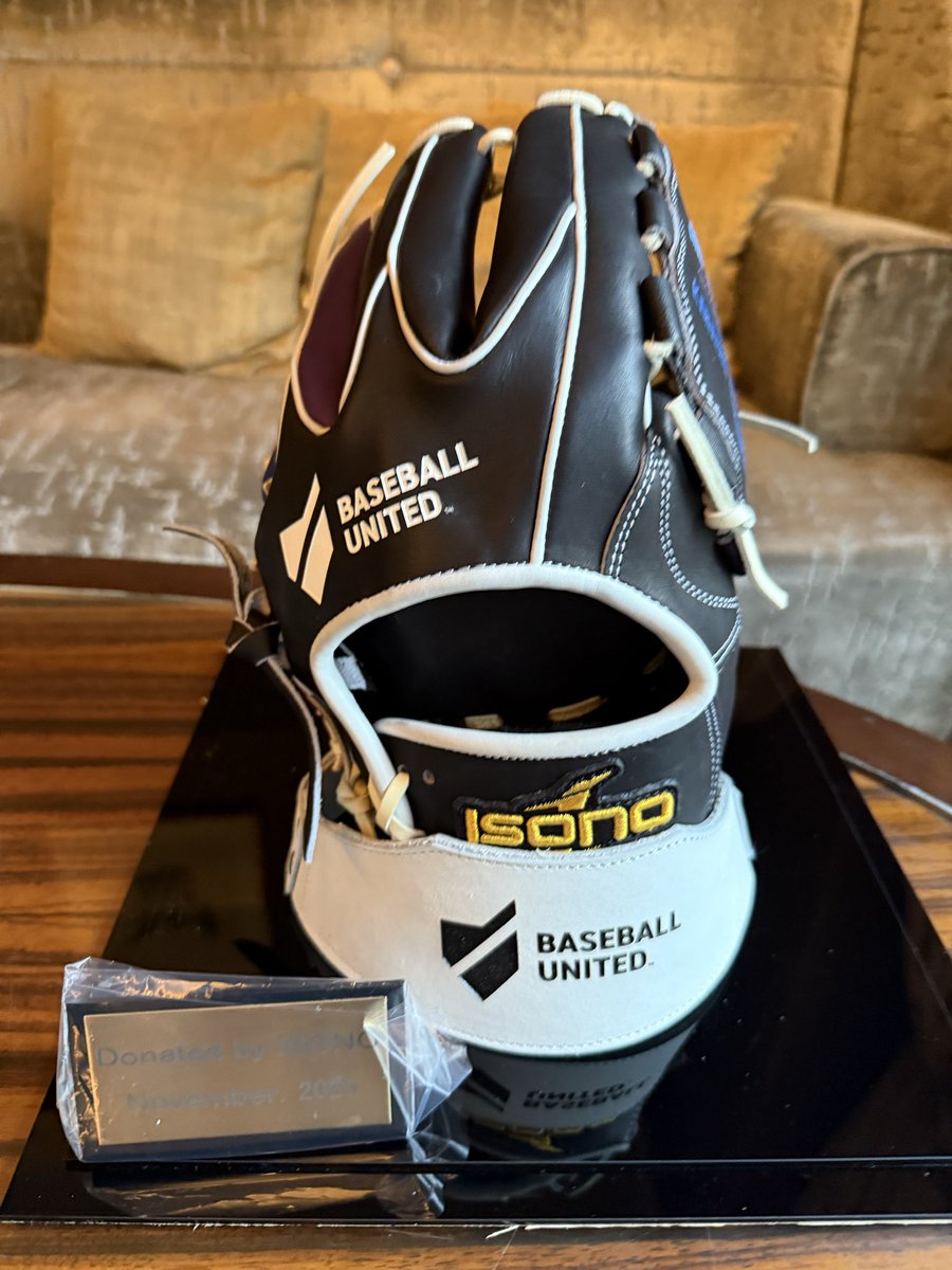 Kash_Shaikh's tweet photo. With another great @BaseballUnited partner in Japan - ISONO! ๐ฏ๐ตโพ๏ธ
Isono is one of Japanโs oldest and most trusted baseball equipment manufacturers. They will be providing helmets, bats, and custom gloves for our league. ๐๐ https://t.co/tcBluG0GnL