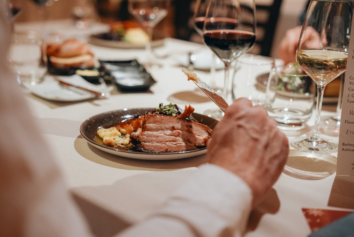 Við erum byrjuð að taka við pöntunum á Jólahlaðborð Hótel Rangá

hotelranga.is/tilbod/jolahla…