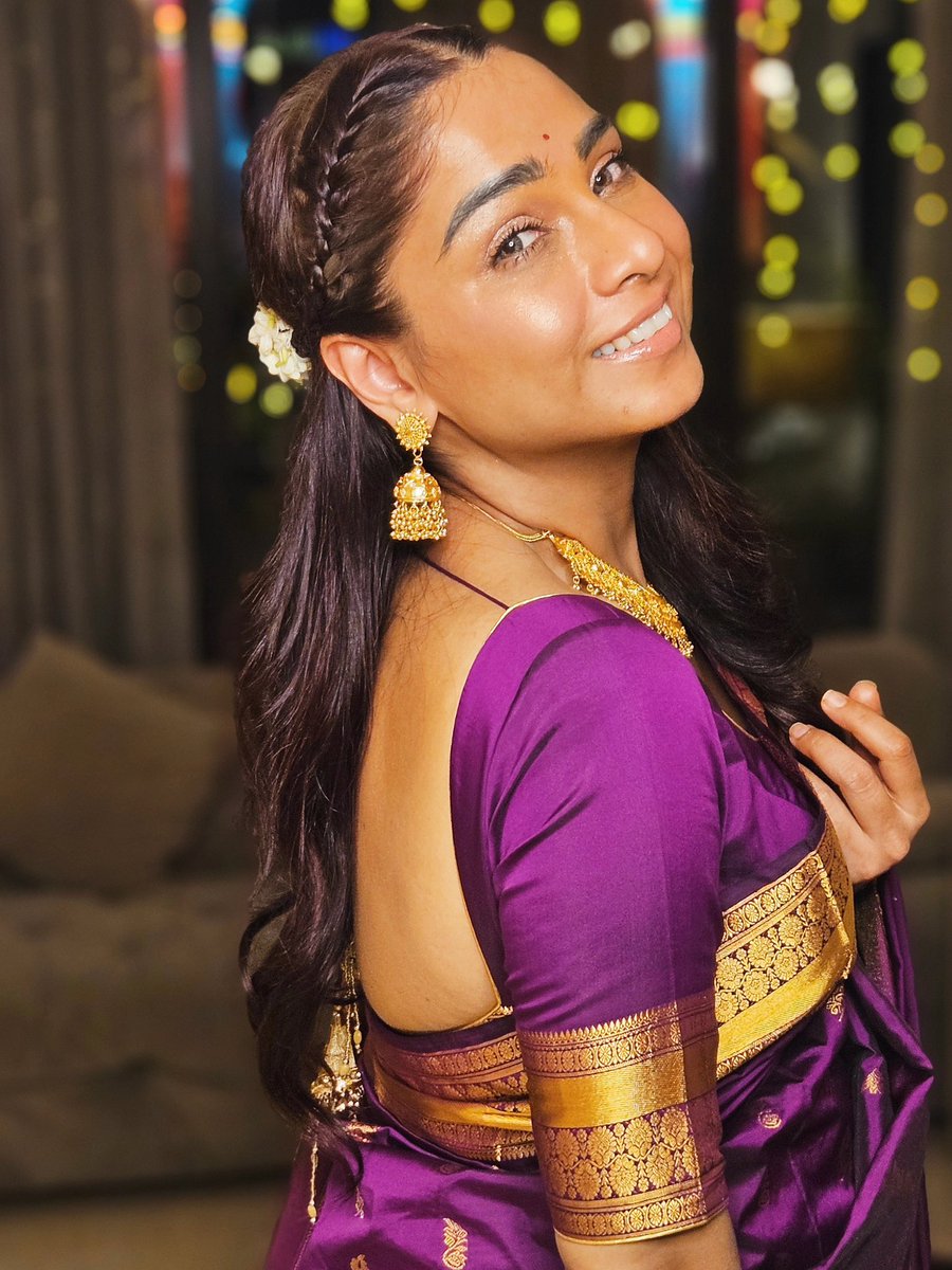 SamitaBangargi's tweet image. Sending everyone happiness on paadwa! Happy new year💜💜
#happydiwali #diwali25 #happiness #blessed #gratitude