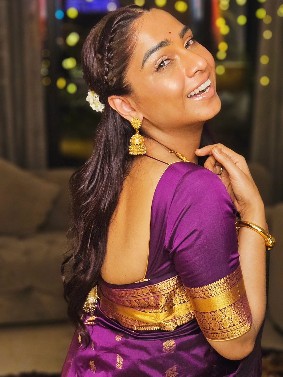 SamitaBangargi's tweet image. Sending everyone happiness on paadwa! Happy new year💜💜
#happydiwali #diwali25 #happiness #blessed #gratitude