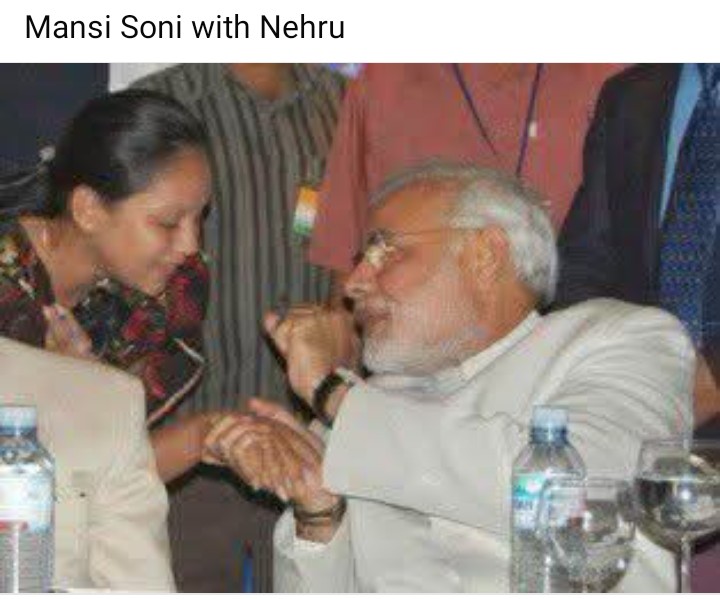 Mansi Soni with Nehru 🤩