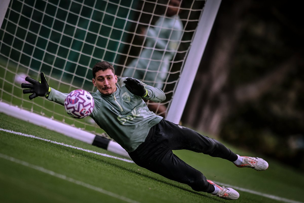 afcbournemouth's tweet photo. Petro 👊 https://t.co/0yq9XVsLa4