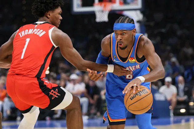 Con su partido 73 consecutivo de 20 o más puntos en temporada regular, Shai Gilgeous-Alexander destroza a Houston y Oklahoma City Thunder vence 125-124 en 2 tiempos extras. Los campeones recibieron sus anillos. #WojDOM