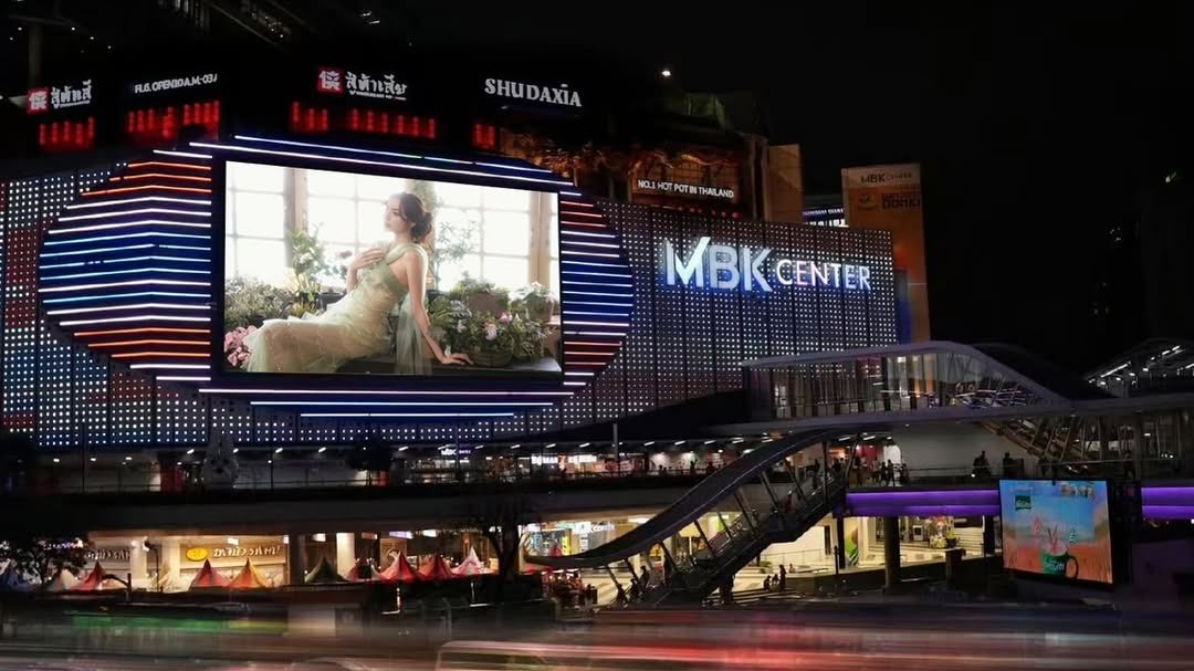 itscharlottyfam's tweet image. ใครยังไม่ได้พรีออเดอร์ Photobooks
🐰MEMORIES MELODY CHARLOTTE AUSTIN 🐰 รีบพรีออเดอร์กันนะคะ ✨
ทาง tenhours_contert มีกิจกรรม ถ้าพรีออเดอร์ครบ 2,000 เล่ม จะมีโปรเจ็คบิลบอร์ดขึ้นที่ MBK ด้วยนะคะ🫶🏻
สามารถสั่งจองได้ที่ : nangngam.com/p/pre-order-me…
อย่าลืมไปจองกันเยอะๆนะคะ🤏🏻🤍…