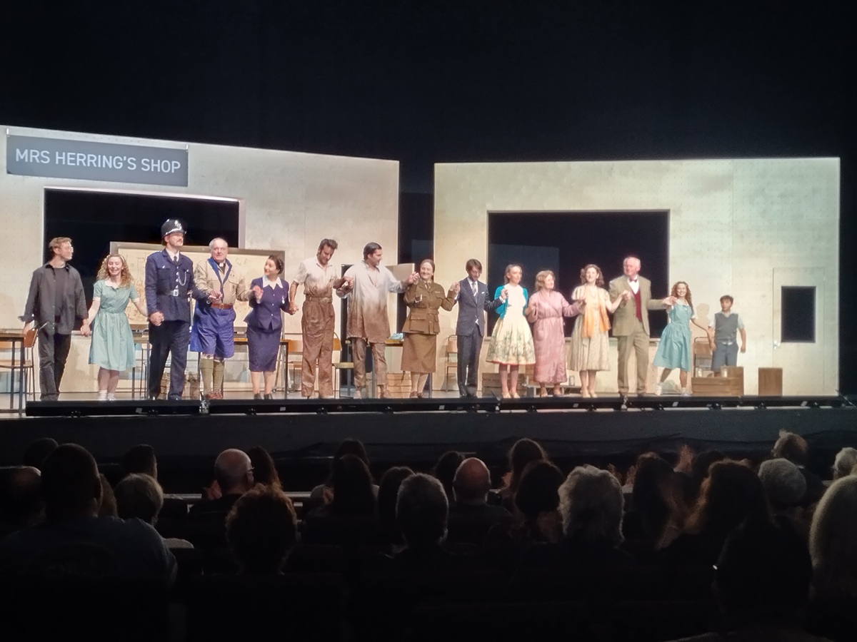 #REVIEW - English National Opera Albert Herring at <a href="/thelowry/">The Lowry</a> "hints at a bright future for opera and the ENO as it is welcomed into its soon-to-be new home" northwestend.com/albert-herring…