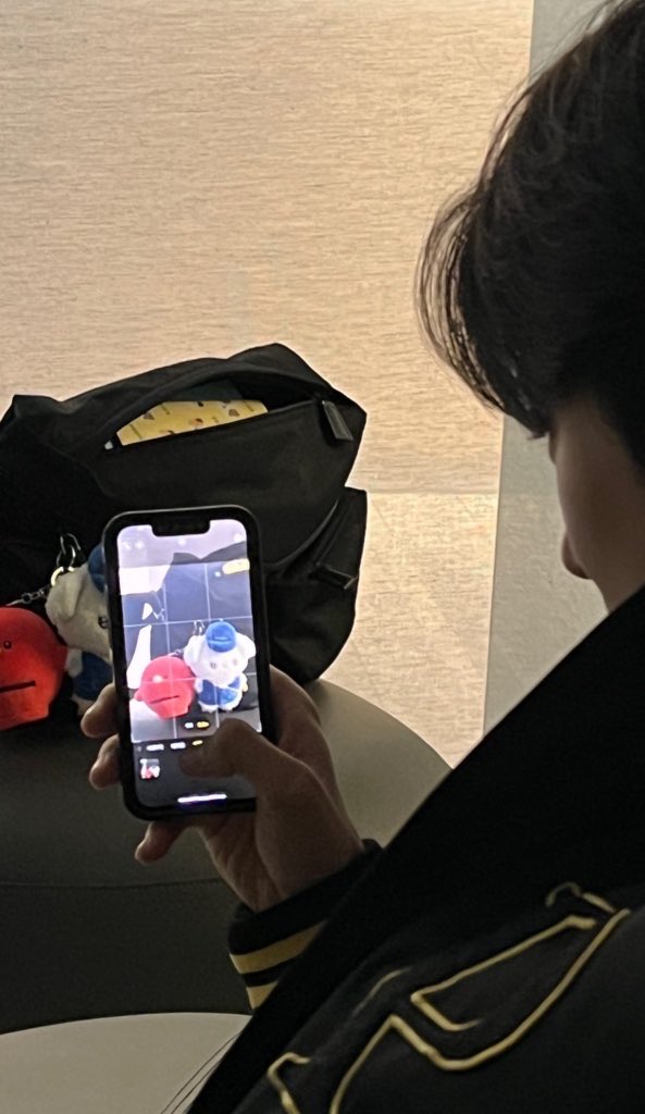 how much wooseok loves ttes 🥹💙

#ByeonWooSeok #변우석