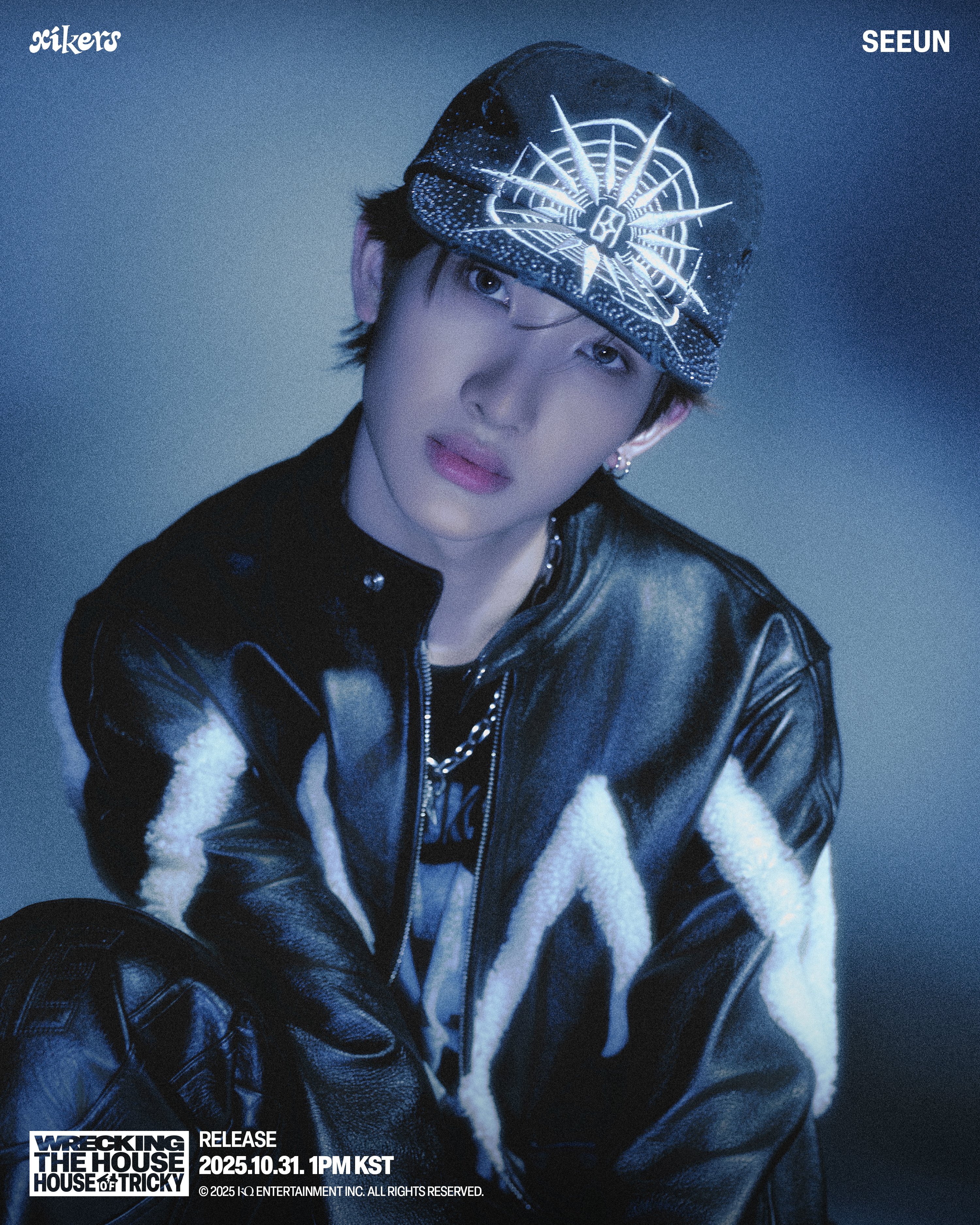 올블랙 스타일링으로 반응 좋은 남돌 컨포 | 인스티즈