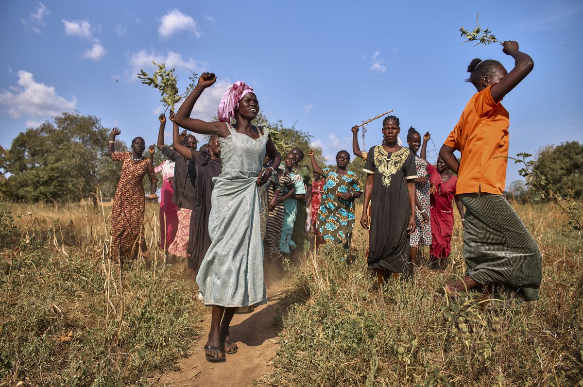 waterisbasic's tweet image. This is what leadership looks like 💧

Women in South Sudan are leading the way to clean water for all — one repaired well at a time.

#WomenLedWednesday #WaterIsBasic #Vision2030 #CleanWater