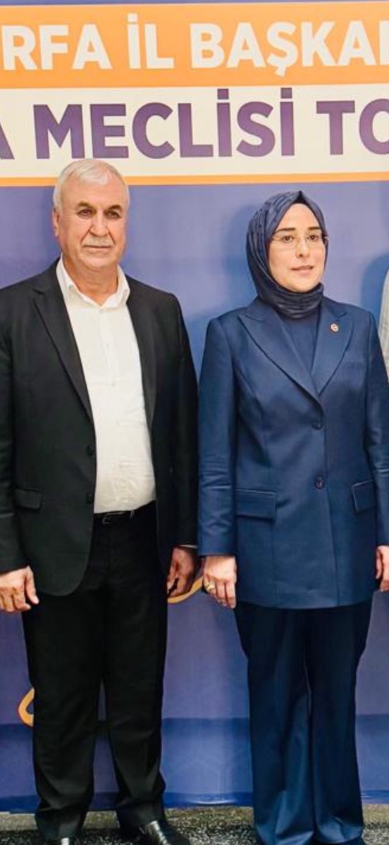 IHSANDEGIRMENC's tweet photo. Uzun süredir ilçe dışında görev yapan 32 Göç İdaresi personelimizin Ceylanpınar’a atanması, ilçemiz adına büyük bir kazanım olmuştur.

Bu gelişmenin mimarı, her zaman Ceylanpınar’ın meselelerine duyarlılıkla yaklaşan, taleplerimizi her platformda dile getiren, çözüm odaklı duruşuyla halkımızın gönlünde yer edinen AK Parti Şanlıurfa Milletvekilimiz @CYAZMAC olmuştur. 
Sayın vekilimizin yoğun girişimleri, ilgili kurumlarla yaptığı temaslar ve takibi neticesinde bu önemli atamalar gerçekleşmiş, ilçemizin uzun süredir dile getirdiği bir ihtiyaç daha giderilmiştir.

İlçemize ve ataması yapılan kıymetli personellerimize hayırlı olmasını temenni ediyor, bu vesileyle Ceylanpınar için emek veren kıymetli vekilimize teşekkür ediyoruz.
@CYAZMAC @milhamigunbegi @bybekirbozdag @ibrahimeyyupogl @AKPART006 @AEminOnenOfis @malicevheri @ProfDrDusak @abuyukgumus @HikmetBasak_63 @akpartiurfa