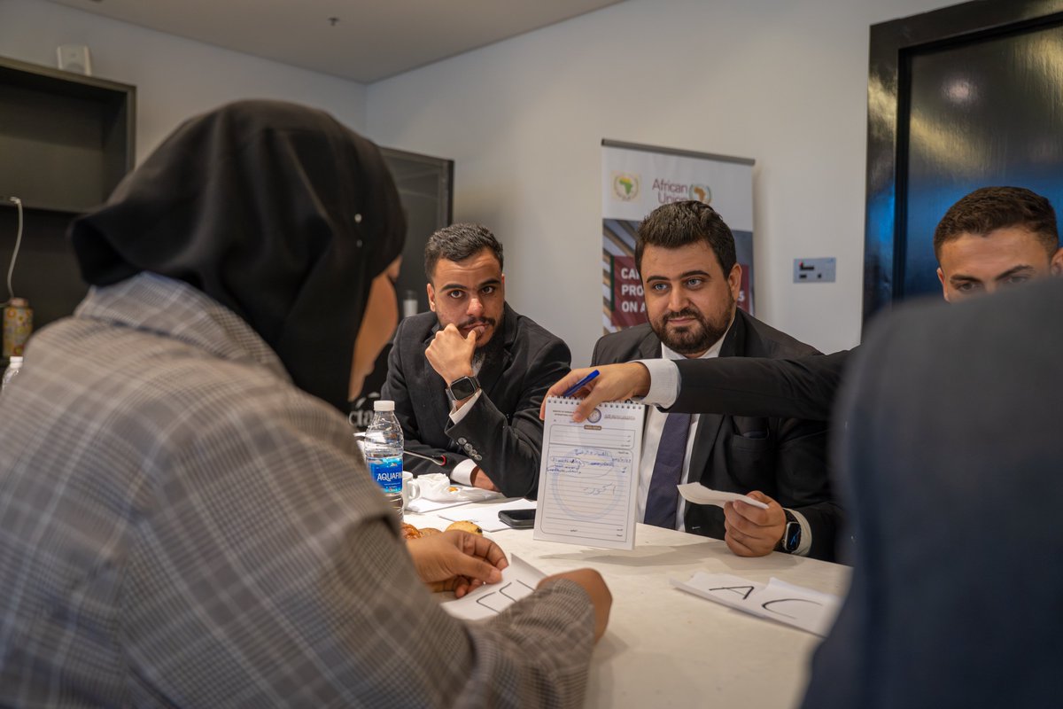 Group Work ▶️ focused on Emotional Intelligence and Effective Communication, equipping young people with critical skills for leadership, influencing decision making, and personal development #DGTrends #Agenda2063