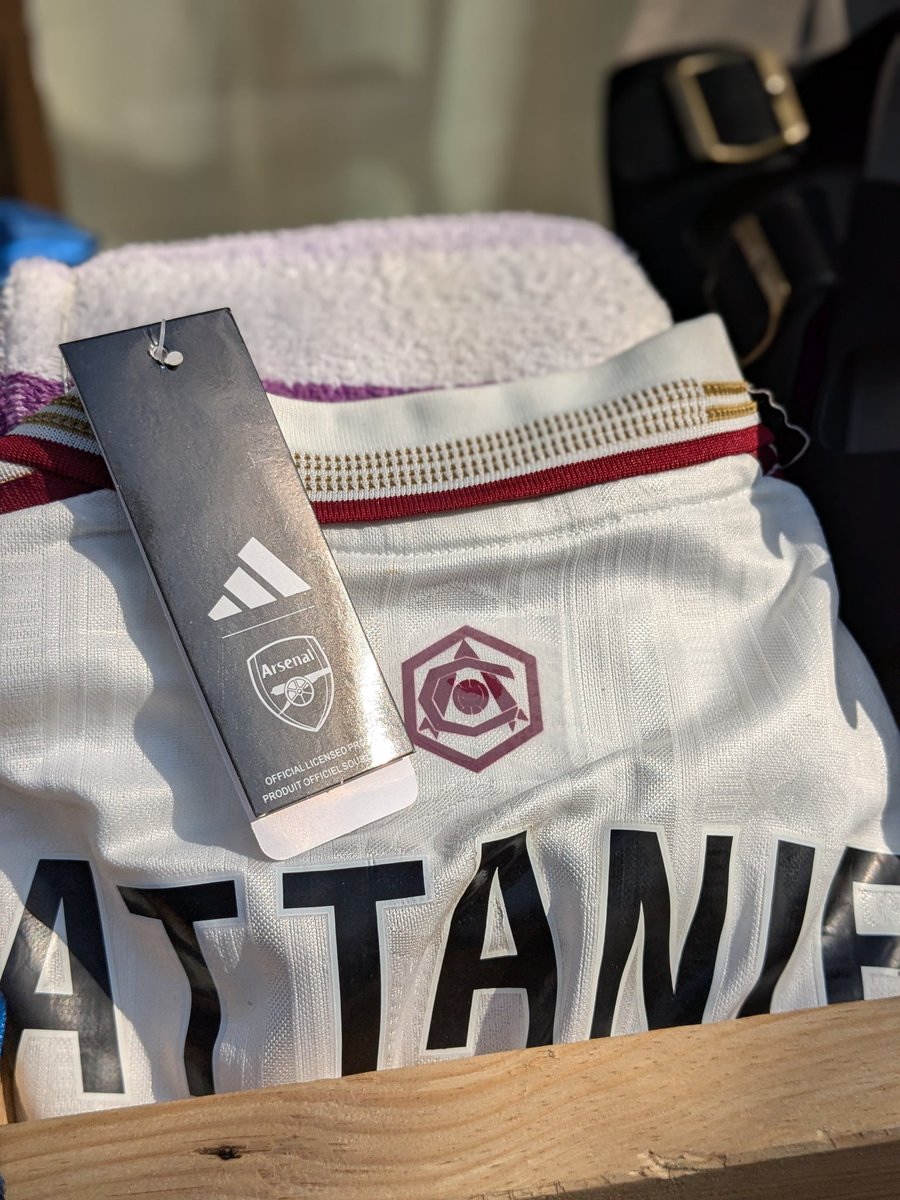 p_pausah's tweet image. I just love the Sandals lol😍. Get Hampers from Me!!! I'm in Blantyre text or call 0998213479.