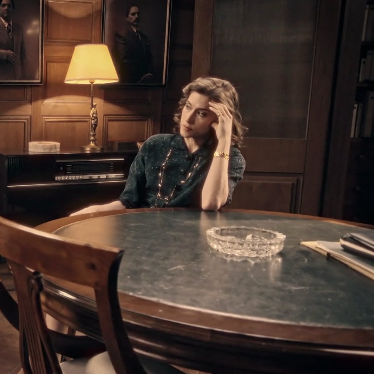 marta se toca la cara (@manerademarta) on Twitter photo 