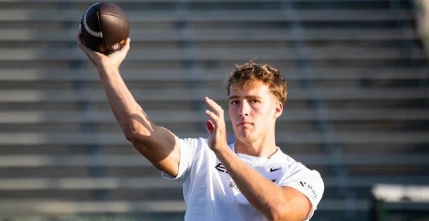 Nobody in #Florida’s 2026 class has been committed longer than Will Griffin.

He’s been a leader of the class, and he’s used that role to try and keep the Gators’ 2026 class together.

“My biggest thing is keeping the committed class committed.”

➡️: 247sports.com/college/florid… (VIP)