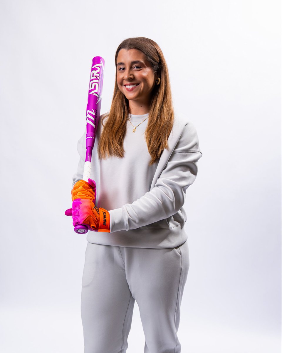 Maruccifp's tweet photo. OUR GLOW ERA IS HERE | BERRY CRUSH IS LIVE 🍇✨
Glow Up and Go Off with our first limited-edition bat — numbered 1–1272.
Who’s getting Berry Crush #1? 👀
Available online & at select retailers:
JustBats | Smash It Sports | Closeout Bats
#ASURA #GlowSeries #BerryCrush https://t.co/TdVV8em0Dn