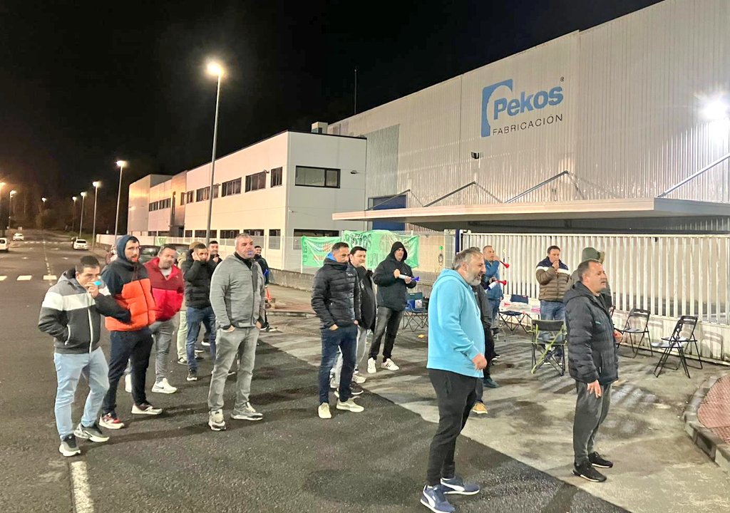 ELAIbaizNerbioi's tweet photo. Aberastasuna era justuan banatzeko:
Urriaren 13tik #greba mugagabean #Pekos Fabricación.
📣 Hitzarmenaren duin baten alde‼️
Por un reparto equitativo de la riqueza:
Desde el 13 octubre #huelga indefinida en Pekos Fabricación.
#PekosBorrokan https://t.co/2wrPB6LOlg