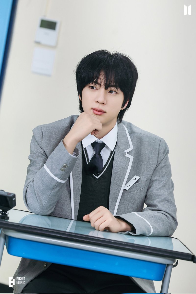 seokjin_th's tweet photo. I’m voting #Jin for the #2025MAMAVOTE https://t.co/BGg1Ba4dC7