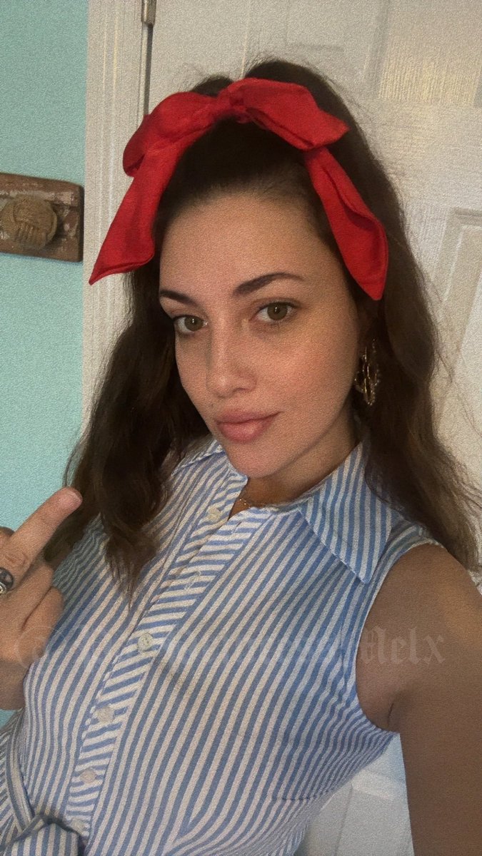 Princess Melanie 🧚🏼♀️ BDAY 10/22 🥳 tweet media