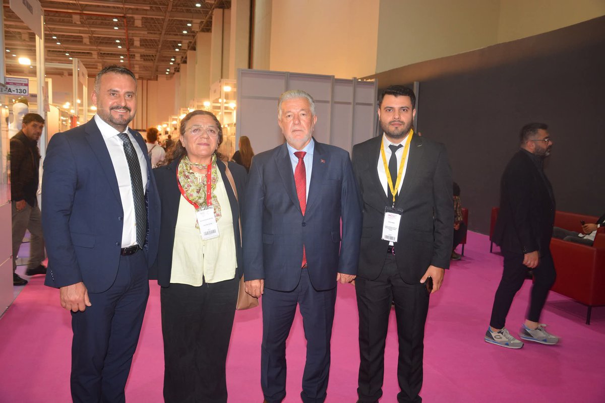 Yalcinata35's tweet photo. AYAKKABI FUARIMIZLA AYNI GÜNE DENK GELEN 8. TEKSTİL, HAZIR GİYİM TEDARİKÇİLERİ VE TEKNOLOJİLERİ FUARI'NIN AÇILIŞ TÖRENİNE KATILDIK. https://t.co/3He6D5pr74