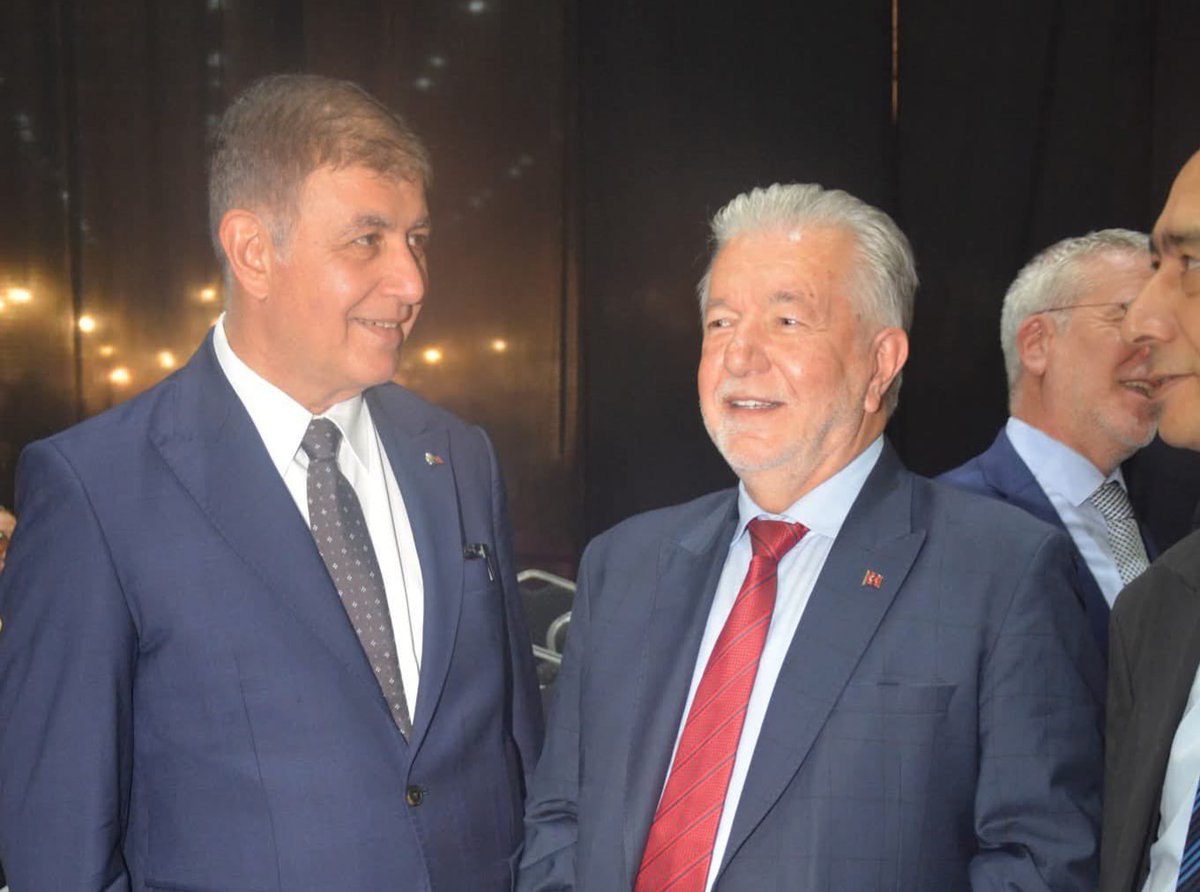 Yalcinata35's tweet photo. AYAKKABI FUARIMIZLA AYNI GÜNE DENK GELEN 8. TEKSTİL, HAZIR GİYİM TEDARİKÇİLERİ VE TEKNOLOJİLERİ FUARI'NIN AÇILIŞ TÖRENİNE KATILDIK. https://t.co/3He6D5pr74
