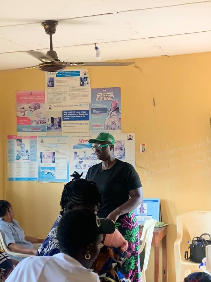 LetterToALady's tweet photo. Over 218M women globally still lack access to safe family planning🌍 
On October 2, our Delta State team visited the Ebu Community, reaching 50 women with vital information and support — empowering informed choices, one conversation at a time.💪🏾 #LetterToALady #WomenEmpowerment https://t.co/y1fQARJtmx