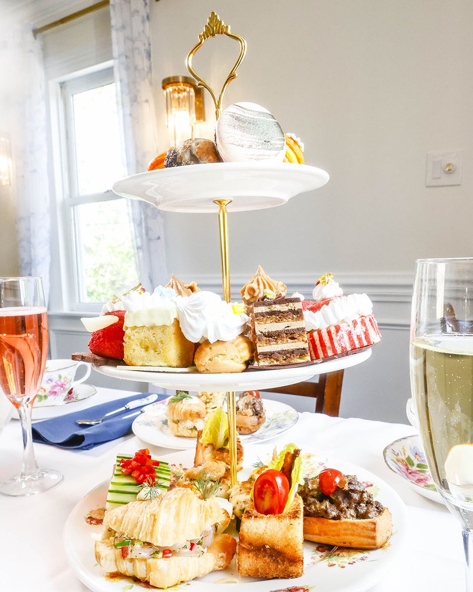 Tea Time is served! Tiers of little sweet treats and savory bites fill the table as you sip on our signature tease! Make your Tea Time reservation 48 hours in advance so we can make sure everything is just right for you and your party! 🍴 🥐 🍵 ✨