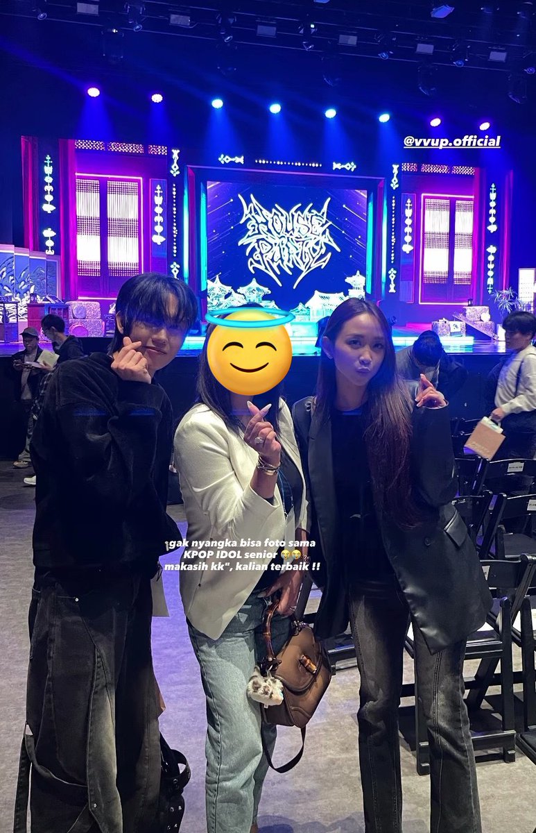 vvup_updates's tweet image. DITA (former Secret Number) and LOUDI (former 14U) came to support KIM at the ‘House Party’ Showcase tonight!

— Fyi they’re both Indonesian k-pop idol🇮🇩