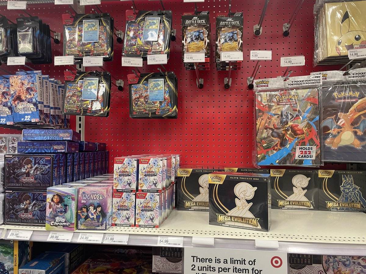 Pokemon Deals, Restocks & News tweet media