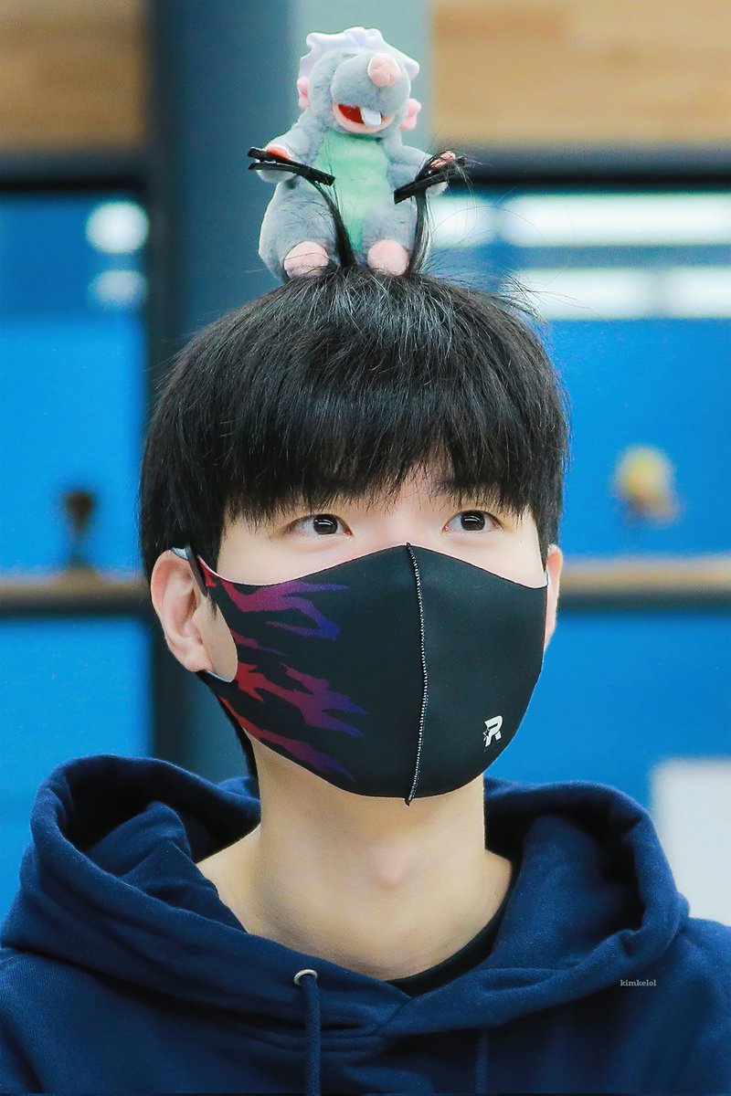 Wish_deft's tweet photo. #Happy_Deft_Day
#Deft_Day_Goes_On
#여전히_데프트의_계절
#계속_반짝일_혁규의_이야기 https://t.co/bxbJ1Z5yj4