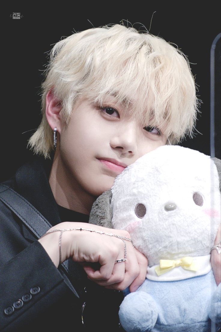 °~☆Interaction call! ☆~°

I'm ollie! I'm a sheep hybrid and an idol. I'm very soft, i like games , iced coffee, animals and horror! Please be my friend or write with me? 

 ૮꒰ ˶• ༝ •˶꒱ა♡

Like for a dm!! 
#krp21 #krp20 #krp #ocrp <a href="/krpverse/">KRP21+🦄</a> <a href="/smutverse/">smut verse.🚨</a>