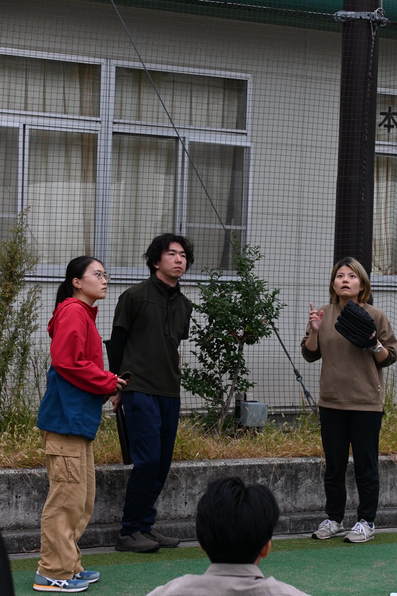 firstpenguin_s's tweet photo. 【終演】
先日行われました第８回本郷百貨店祭りにおきまして、ふぁーすとぺんぎんず第２回公演「ホームラン」の３回にわたる上演が終了いたしました。

ご来場いただいたみなさま、ありがとうございました！

次回公演は未定です。続報をお待ちください！

（写真撮影: @oishitonyu ） https://t.co/bWECJve7YW