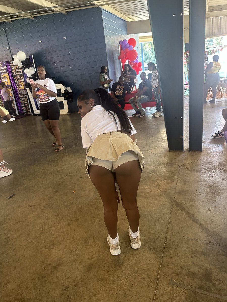 ambankss_'s tweet image. 💛