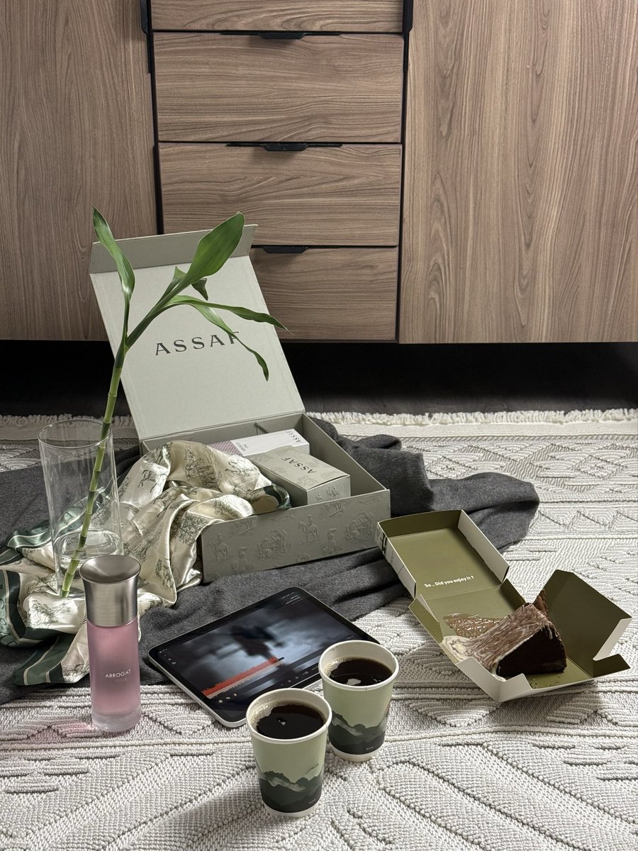 الجلسه اللي تجلسينها
مع الشخص الصح
وما تقومين إلا وانتي
مطلعه كل اللي في قلبك 
               ❣️