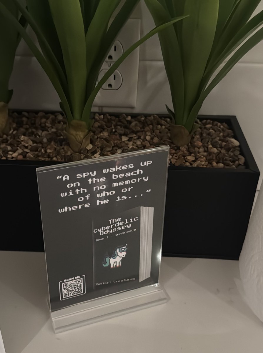 Found this lil fella by the apartment coffee machine ☕️📖