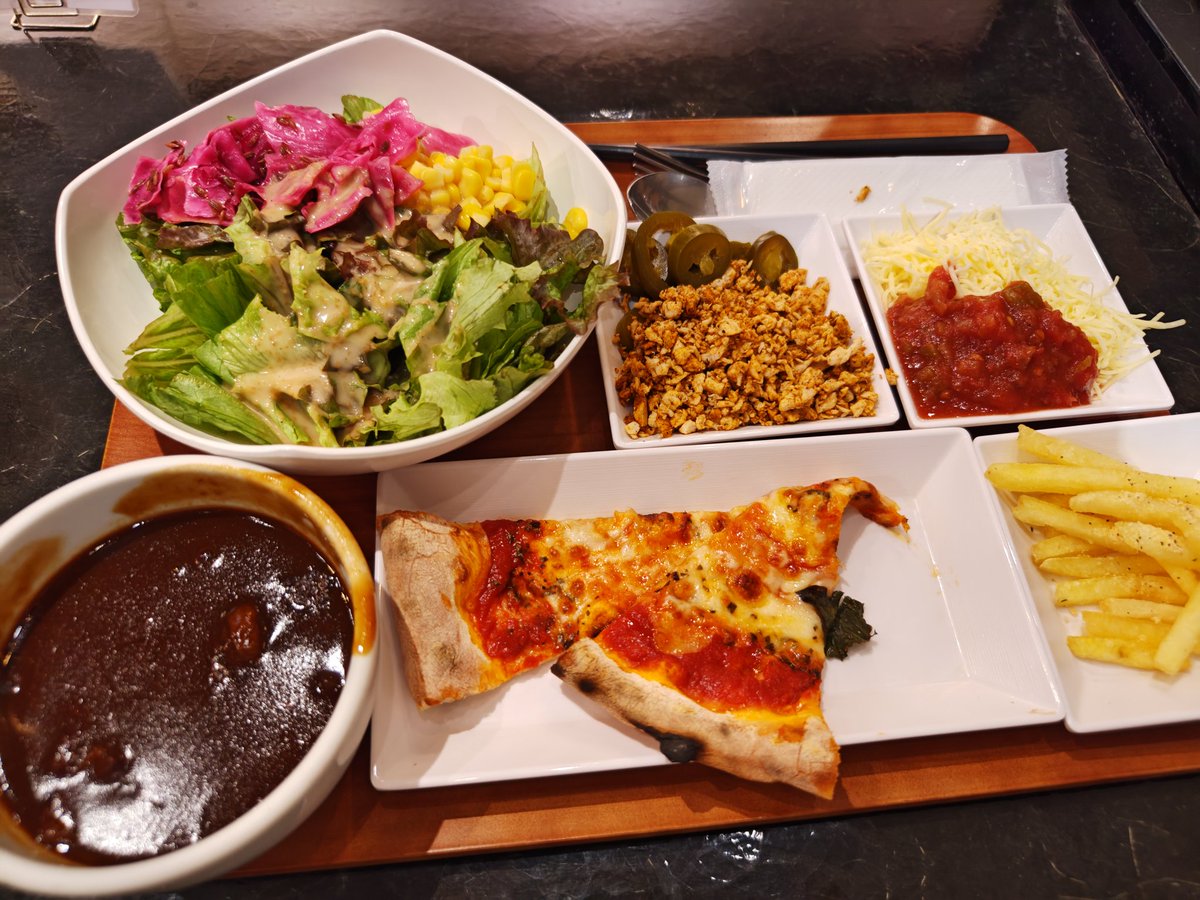 今日のうまみ
ビーフシチューはめっちゃこぼした