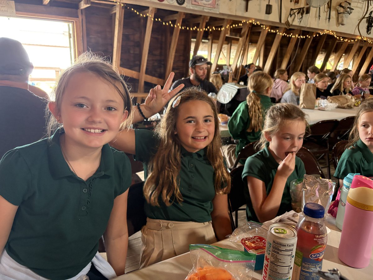 Our Catholic schools inspire students to live with courage, joy, and hope as disciples in today’s world. With strong faith and a solid education, our students are empowered to face challenges and share Christ’s light in their families, communities, and beyond.