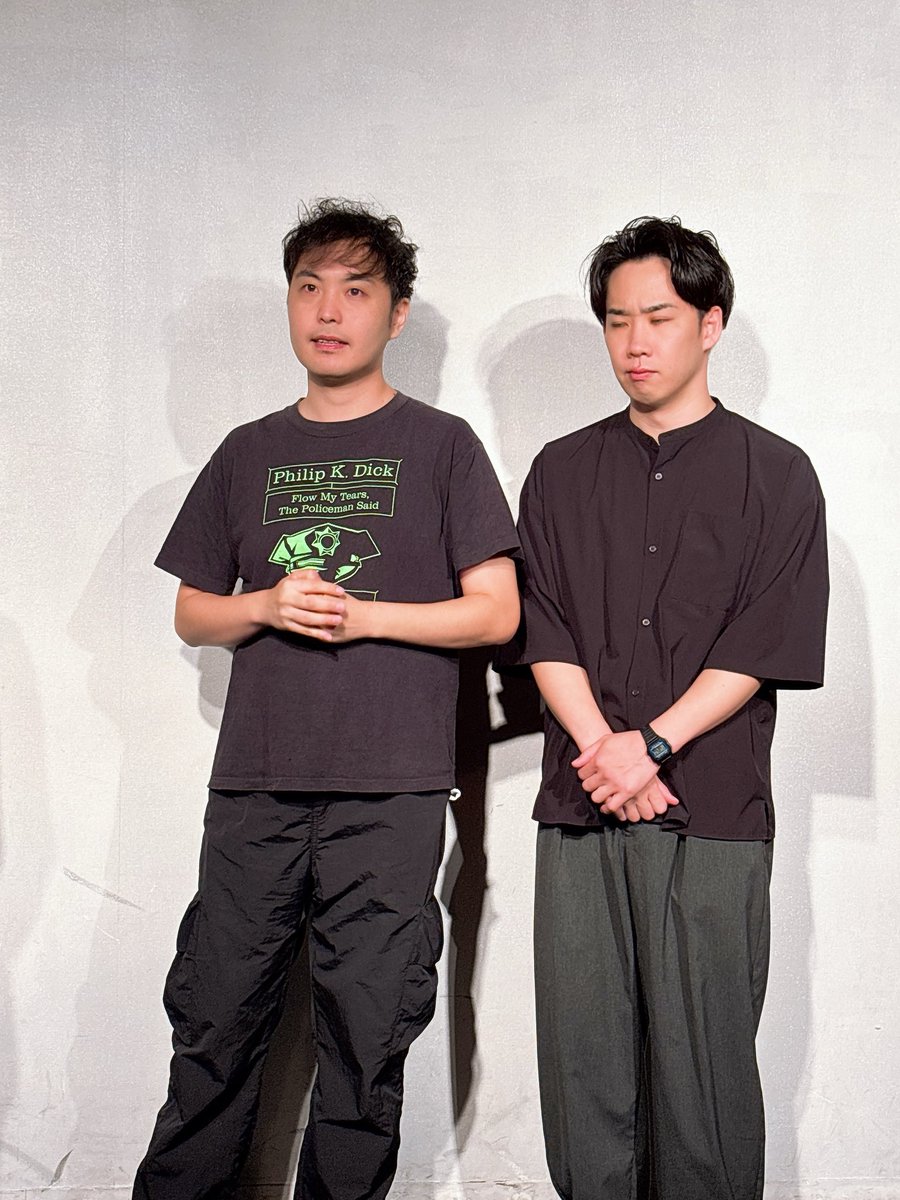 owarai7107's tweet photo. 2025.10.19
ミライビト OP MC 📸
#ジャガモンド
#デンドロビーム
#KINSEI
ギリギリまでネタ合わせしてて遅れちゃったらしい🤭 3組のOP面白かったな🎶 きどサンが説明とか香盤読み上げとかしてるの初めて観たかも、、いつも斉藤サンがやってるイメージ🙄 https://t.co/6i2v4f8TM6