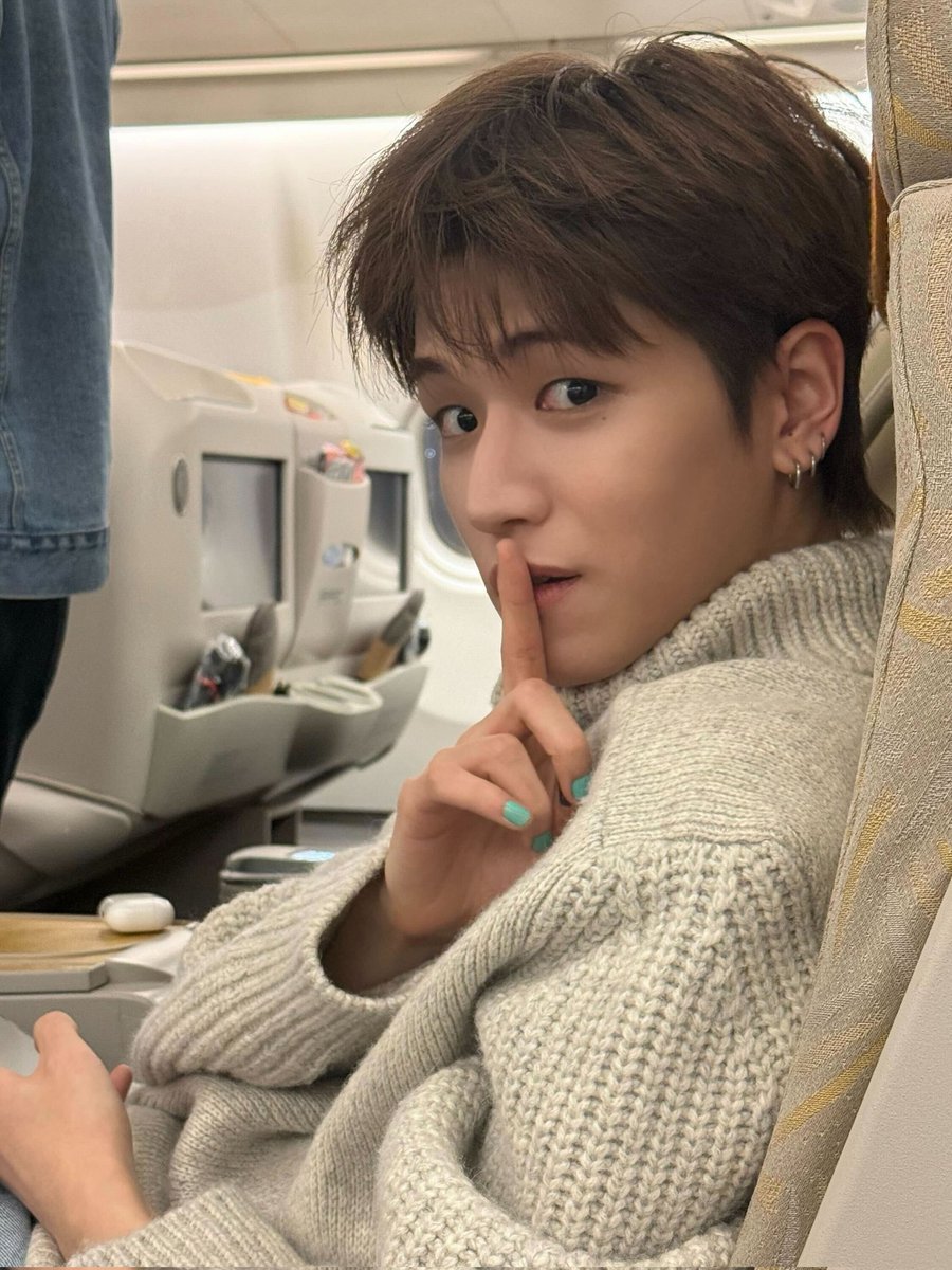 captured by 🐶 #혁명즈