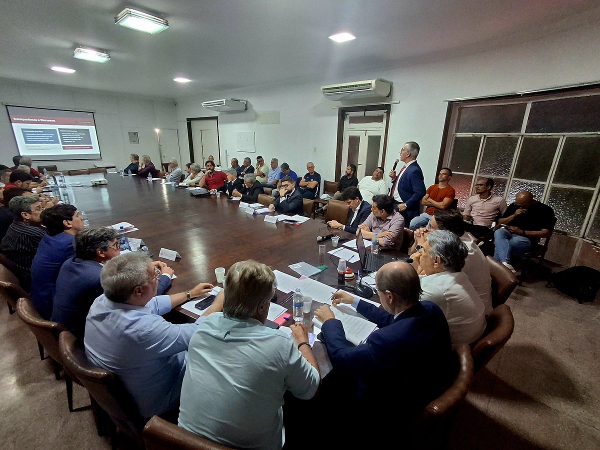 Na última segunda-feira, o Conselho Deliberativo aprovou a antecipação da eleição, deu aval para a venda do atleta da base Dudu e debateu a Recuperação Judicial.

Matéria completa 👇

cdnautico.com/single-post/co…