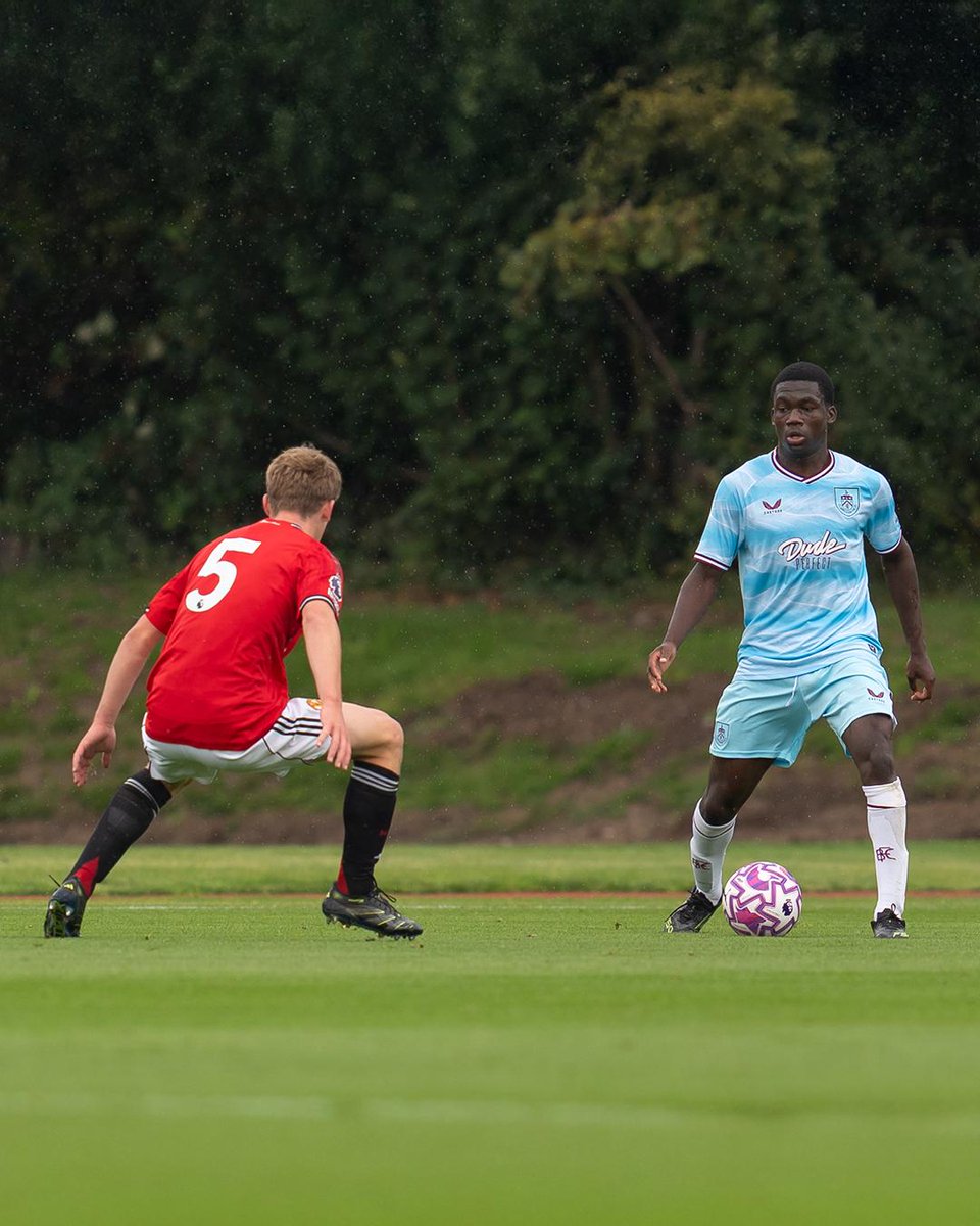ClaretsAcademy's tweet photo. Good luck to our first-year scholars as they head to Carrington this evening to face Manchester United in the U17 Premier League Cup 🏆 https://t.co/wivsYA2TcU
