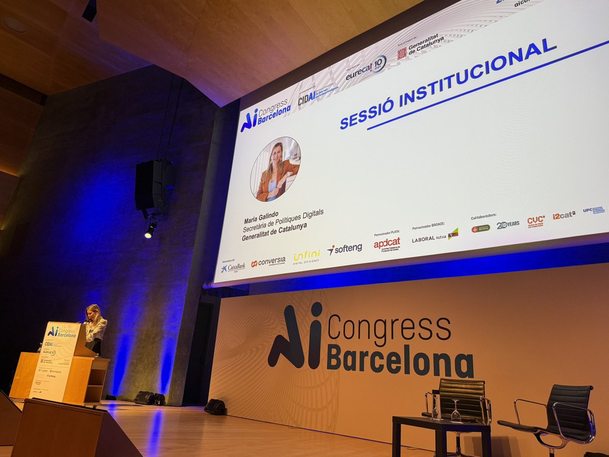 dmarcop's tweet image. Sessió institucional amb @mariagalindogd i @DanielAltimiras i reconeixemrnt a @CarmeTorras_ROB per la seva trajectoris professional.
Per una IA Catalana, sostenible, inclusiva i amb valors que contribueixi a la soberania tecnològica europea
@CIDAI_eu @tic @IRI_robotics