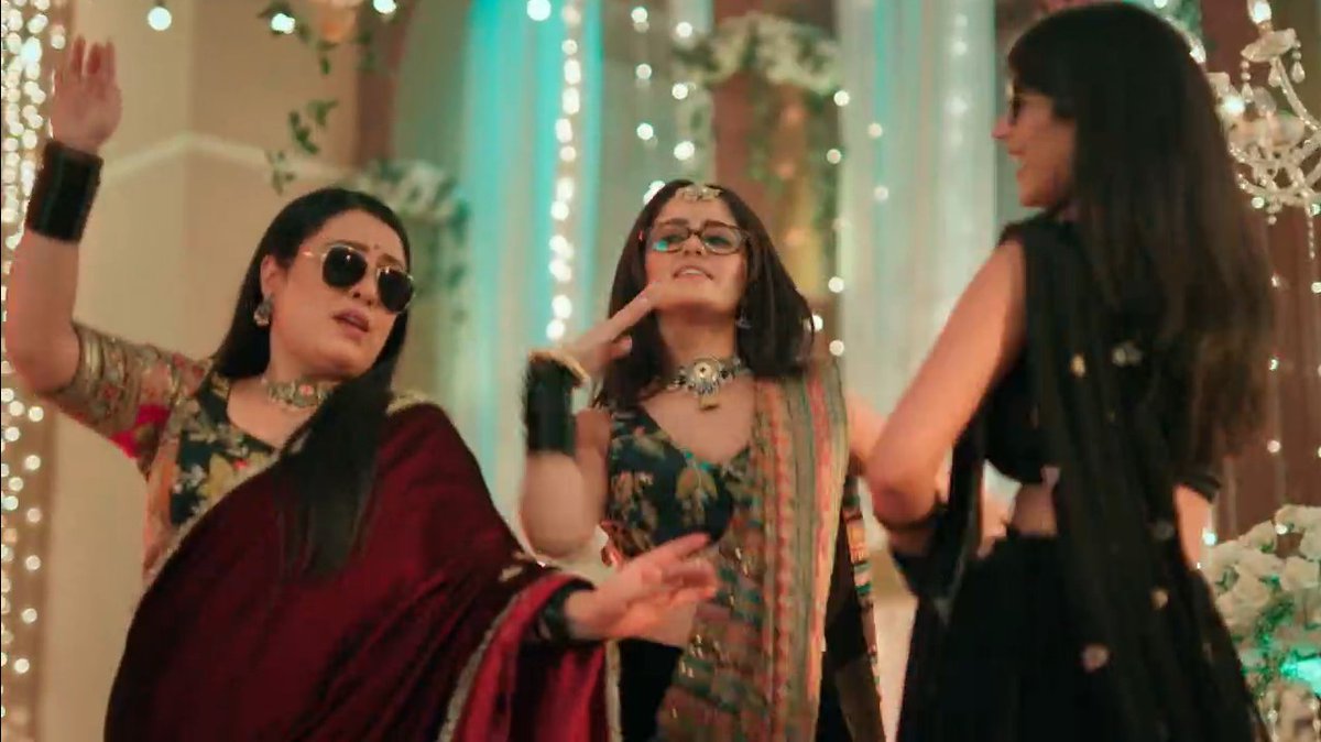 estheticsf78170's tweet photo. The pairs & family looking forward too with Neetu & Ronnie ofc ❤️
#Mannat
#ManVik #Sharya #ShruGan https://t.co/oC2EIfj2LT