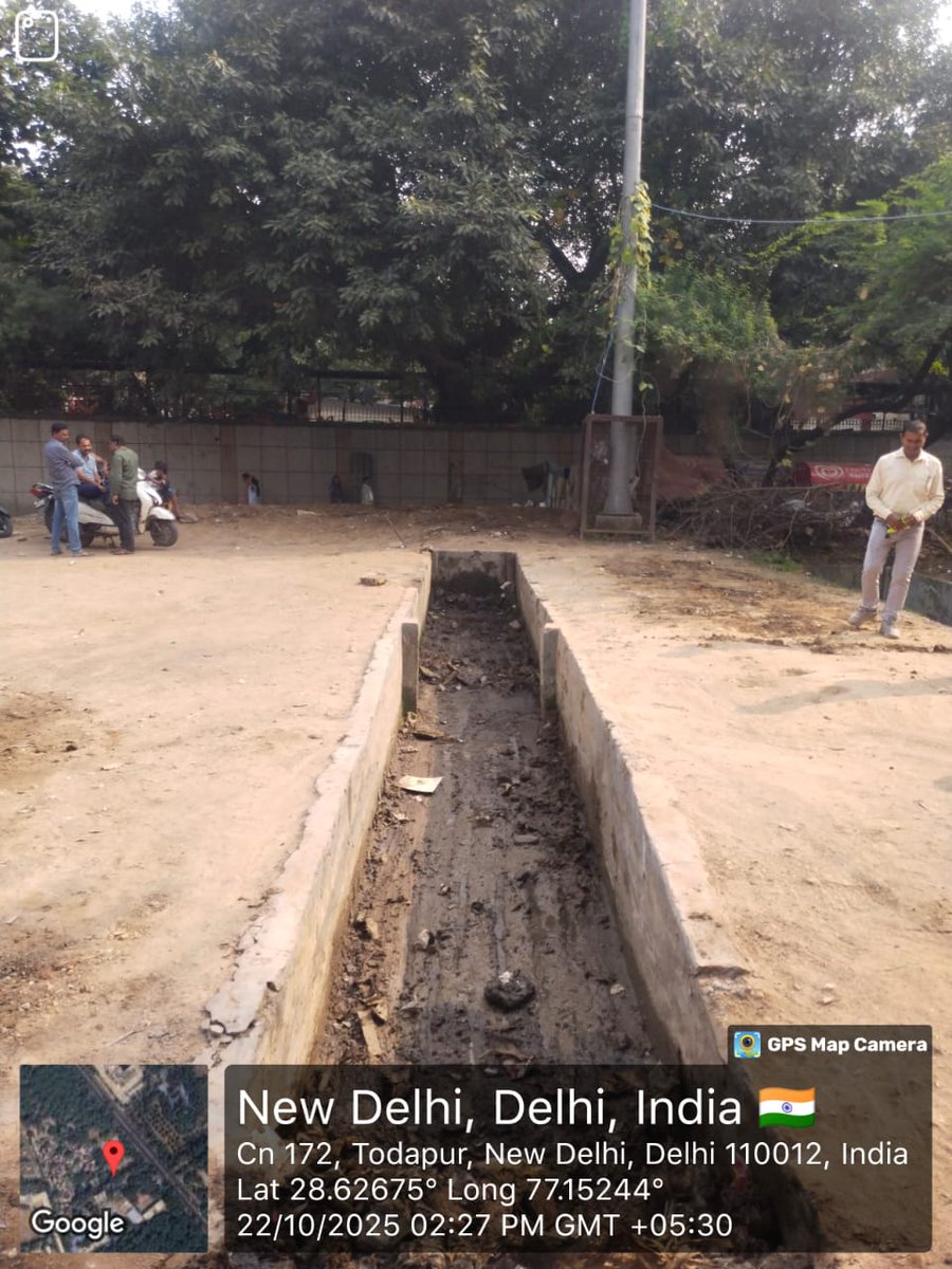 ArtiChawlaBjpRN's tweet photo. 📍 गैस गोदाम क्षेत्र में छठ घाटों की सफाई का कार्य संपन्न किया गया।
छठ महापर्व के पावन अवसर पर श्रद्धालुओं की सुविधा एवं स्वच्छता सुनिश्चित करने हेतु सफाई, कचरा निस्तारण और समुचित व्यवस्था कराई गई।
#ChhathPuja #SwachhBharat #MCDDelhi #AartiChawla #RajendraNagar #Ward141 #BJP https://t.co/derHprLh7o