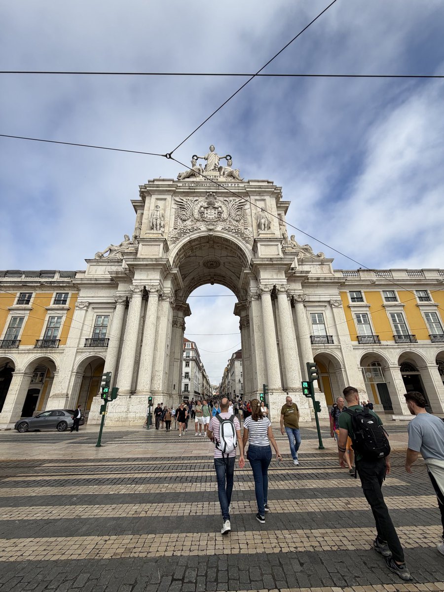 Dim__See's tweet image. Lisbonne 📍 Pour l’Olympique 🔵⚪️