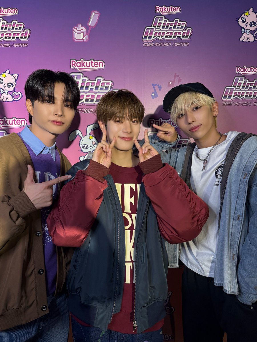 [#福田歩汰]
秀太くんと勝就くんに写真撮りましょー！って言ったら勝就くんが「俺撮ったるわ」って言ってくれて携帯渡したら僕と秀太くんの2ショット撮り始めて、勝就くん写らないんだって思ってたら撮った写真これで草
最後はちゃんと撮ってくれました💛💜

<a href="/owv_official/">OWV</a> <a href="/KatsunariNK/">中川勝就 (Nakagawa Katsunari)</a> <a href="/shuta_urano/">浦野秀太</a>