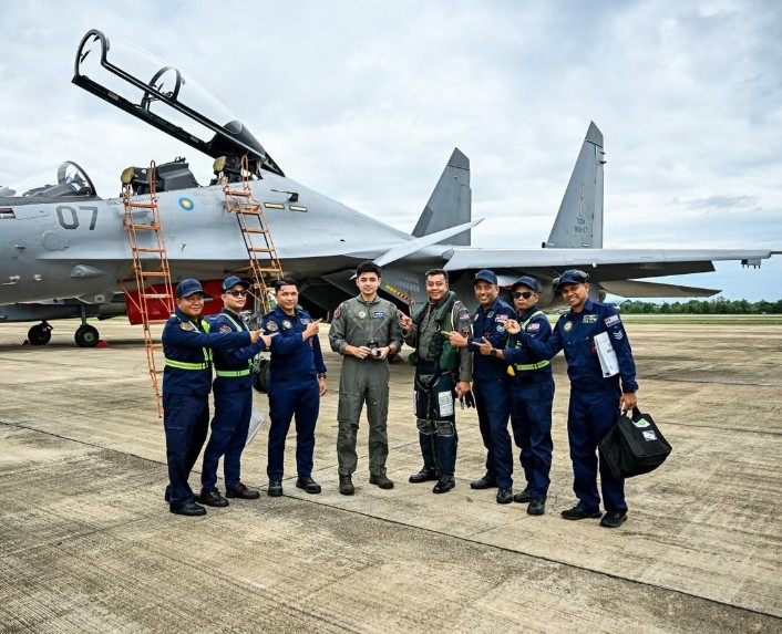 Tengku Hassanal Fans tweet media