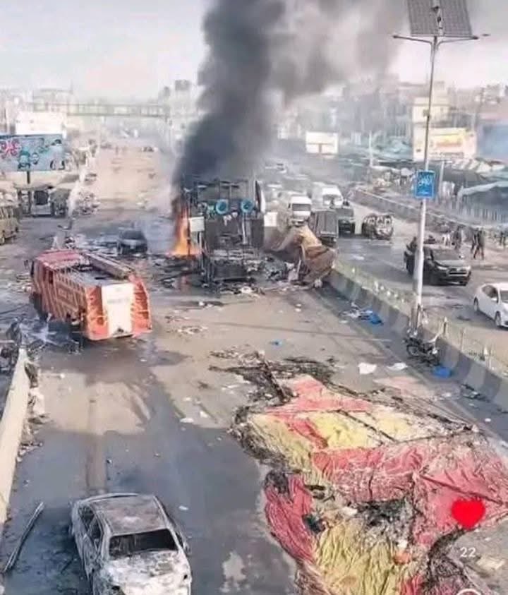 🌴
بد ہیں اگرچہ ہم حضور آپ کے ہیں مگر ضرور
کس کو سنائیں حالِ دل تم کو نہیں سنائیں تو
#خَاتَمَ_النَّبِیّٖن_مُحَمّد٘ﷺَ