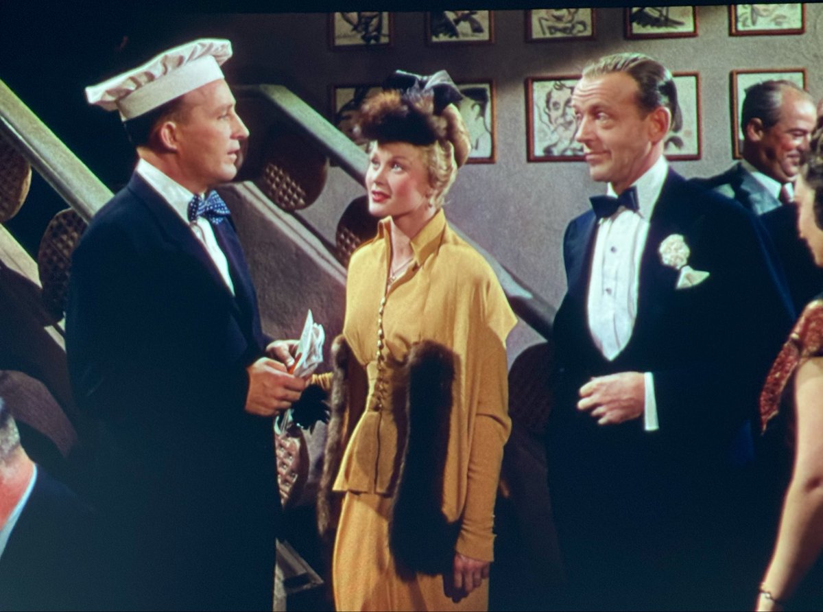 paul_brenner's tweet image. MOVIE QUOTE OF THE DAY:
“My first wrong move this evening. And I hasten to rectify it.”
Bing Crosby in Blue Skies
#BlueSkies #BingCrosby #StuartHeisler #ArthurSheekman 
#moviequotes #moviequoteoftheday